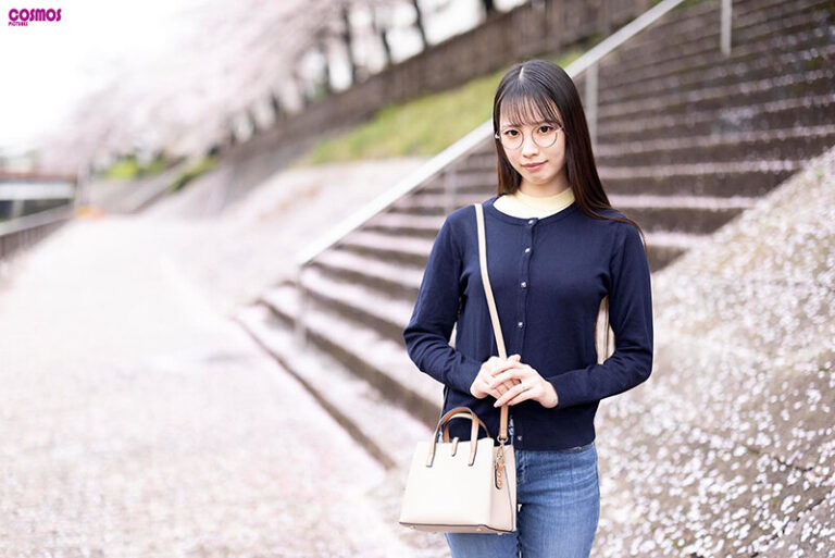 彼女のいない貧乏な自分にあるのは有り余る性欲と安アパートだけ 風俗に行く金も無いし若い子はノリが苦手…だからおとなしそうな人妻を捕まえてSEXしたら自分以上に性欲が凄かった！！ （仮名）スイさん